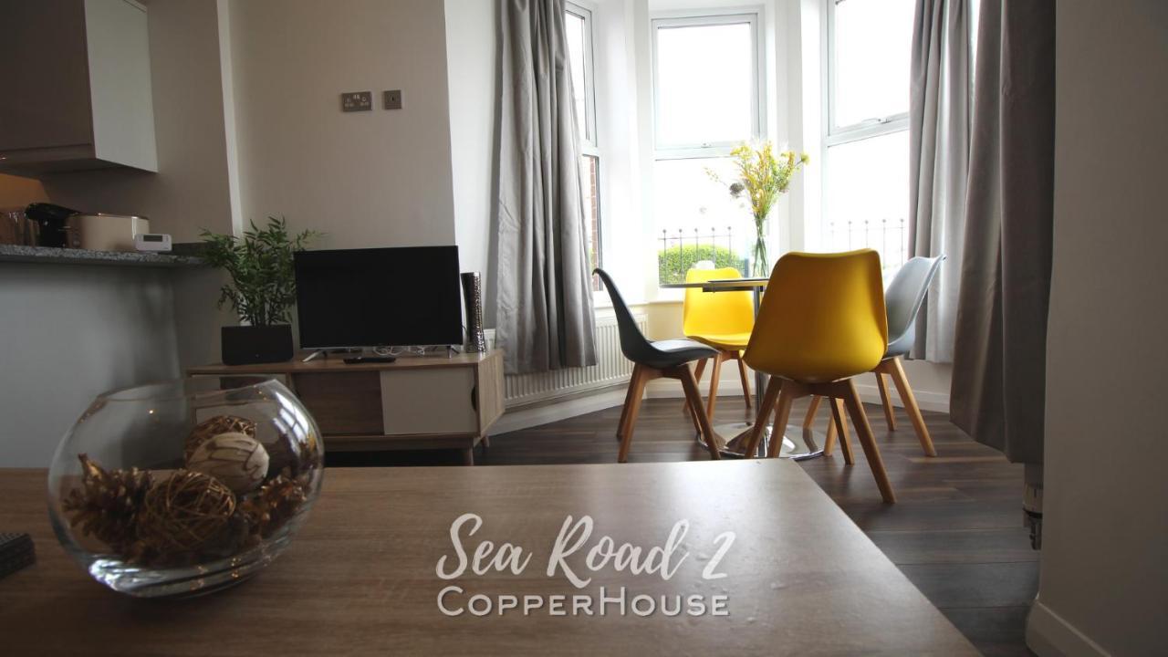 Beautiful Apartments On The Sea Front - Sea Road 2 เฟลิกซ์สโตว์ ภายนอก รูปภาพ
